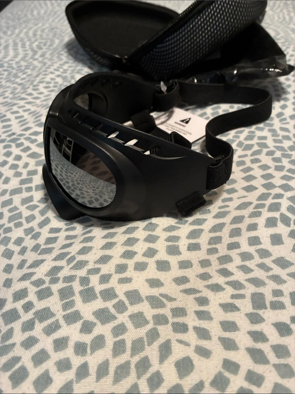 NWT Dog Goggles